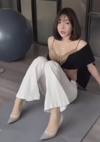 秀人网 徐莉芝芝芝 肉丝无内连衣裙+兔女郎+剧情视频！[102P+2V-1.33G]